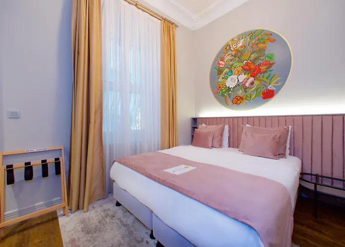 Ayramin Exclusive - Special Category Hotel 3*