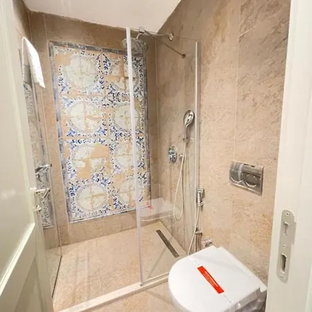 ホテル Ayramin Exclusive - Special Category 3*